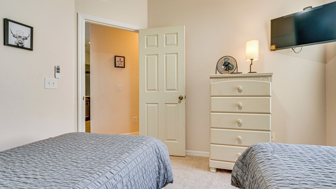 Photo of Bedroom in Sunset Ridge
