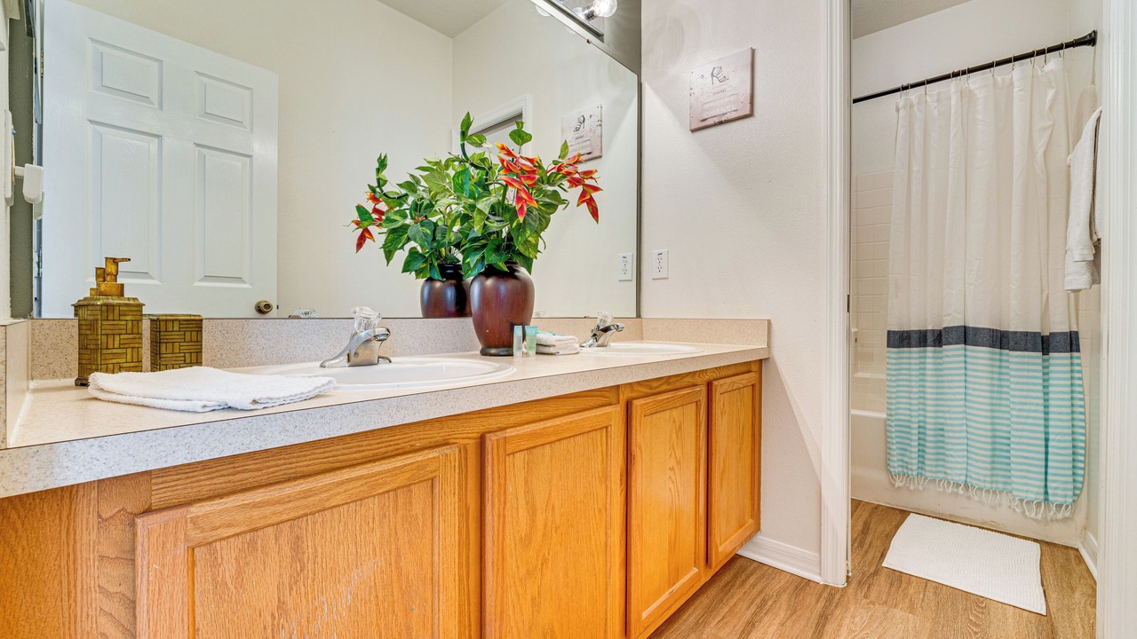 Photo of Bathroom in Sunset Ridge