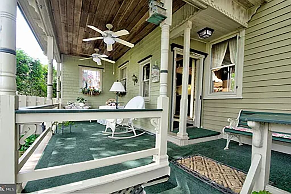 Photo of Patio Balcony in Trumbauersville