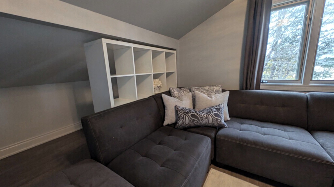 Photo of Livingroom in Caledon