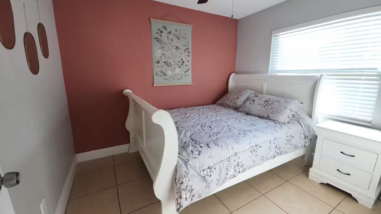 Photo of Bedroom in Mill Run