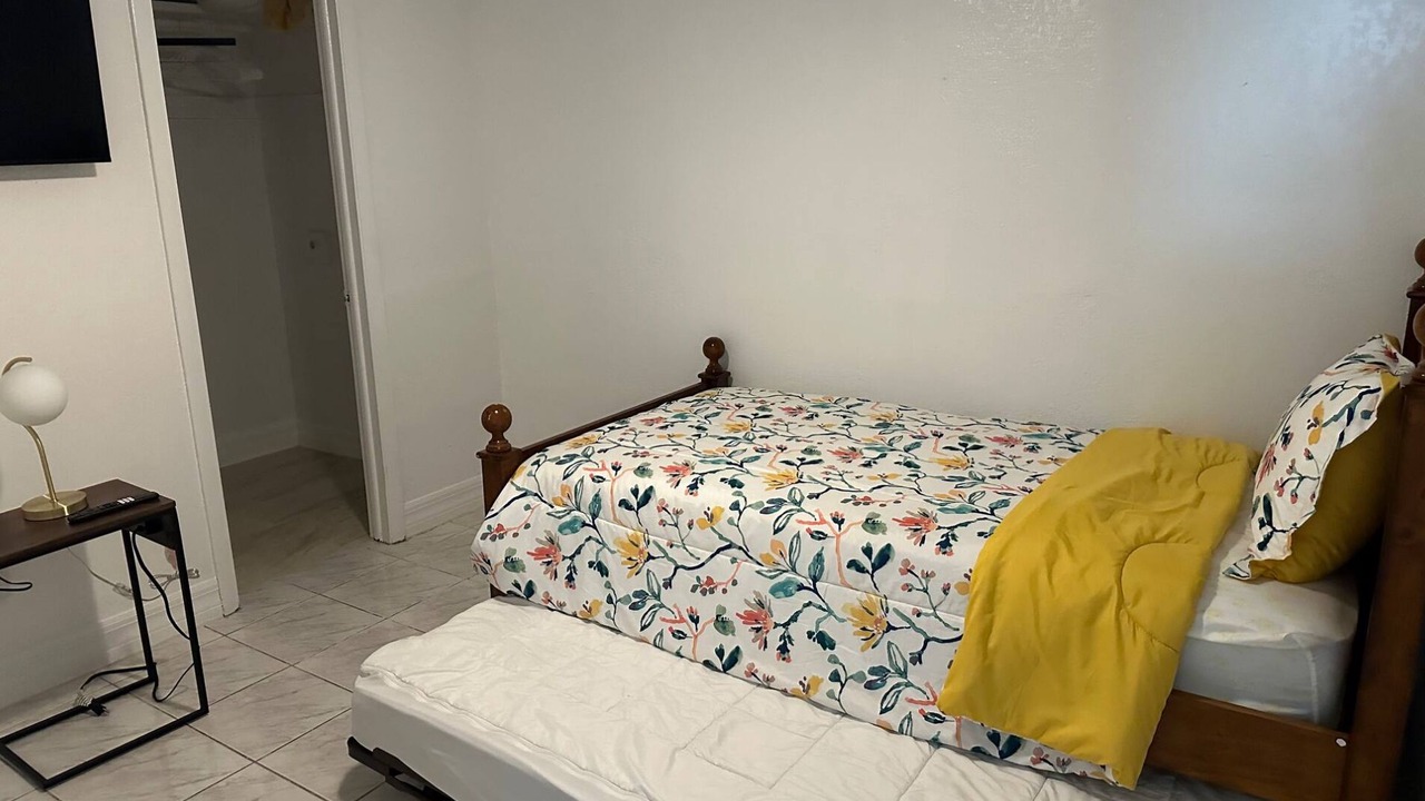 Photo of Bedroom in Oak Ridge