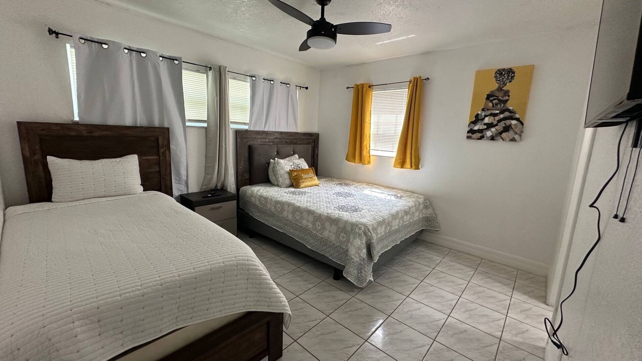 Photo of Bedroom in Oak Ridge