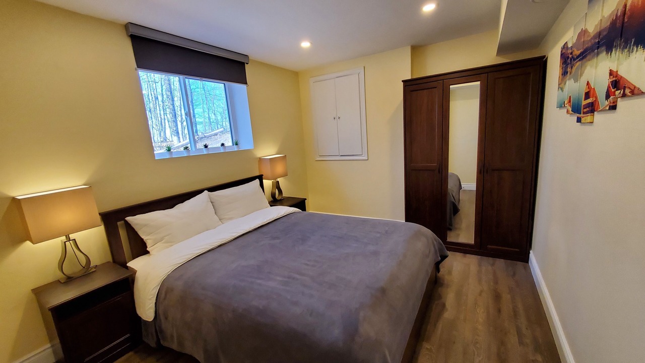 Photo of Bedroom in Lake of Bays