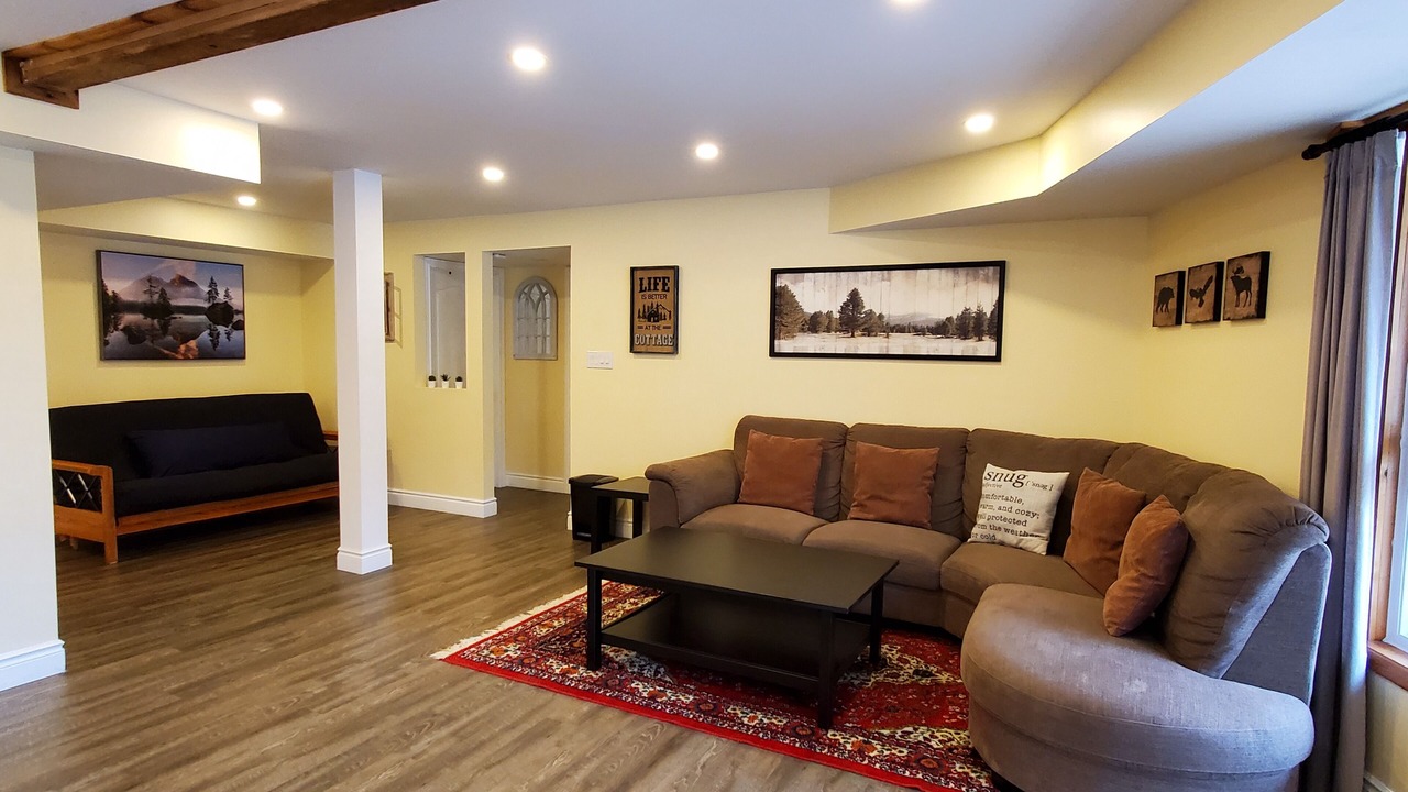 Photo of Livingroom in Lake of Bays
