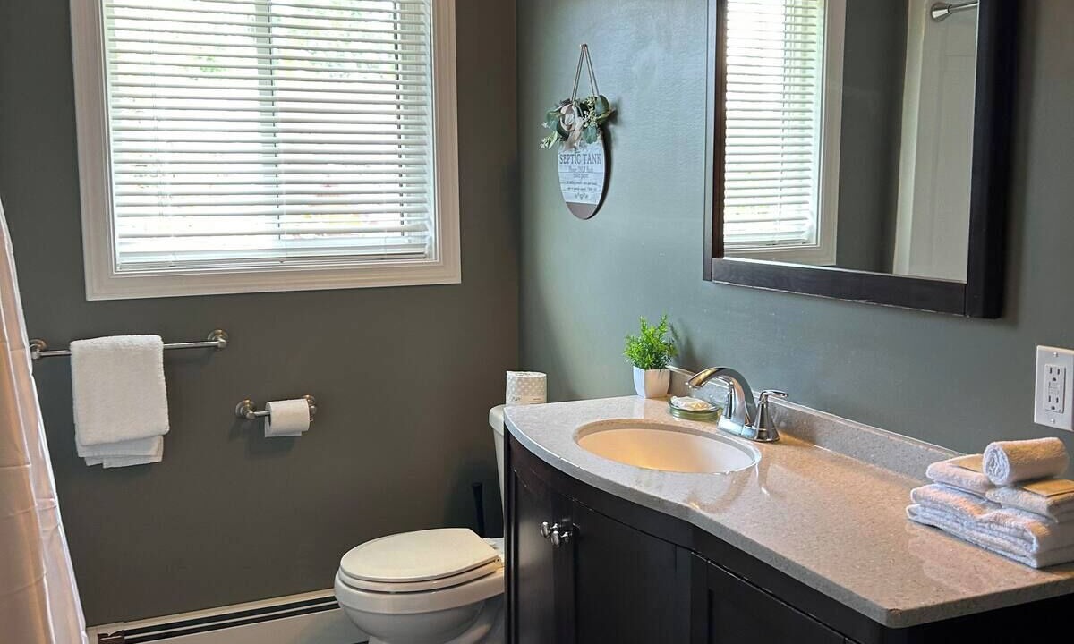 Photo of Bathroom in Tobermory