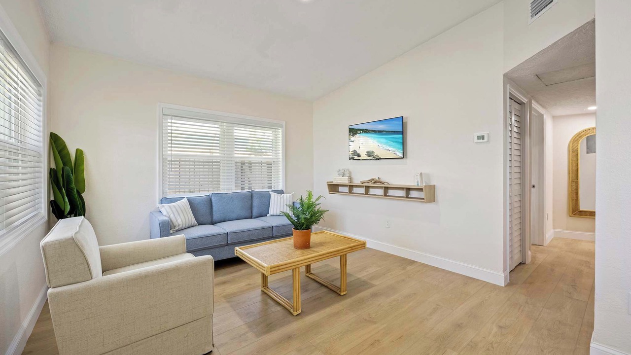 Photo of Livingroom in Parsuns To Cocoa Beach