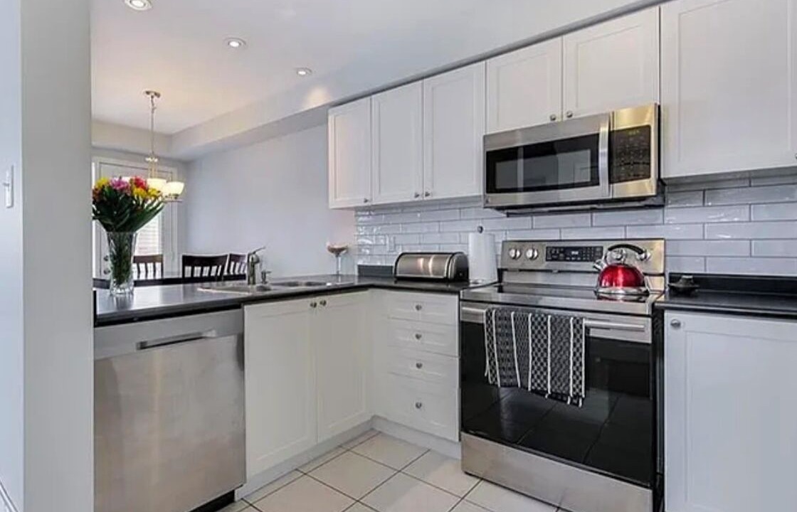 Photo of Kitchen in Barrie