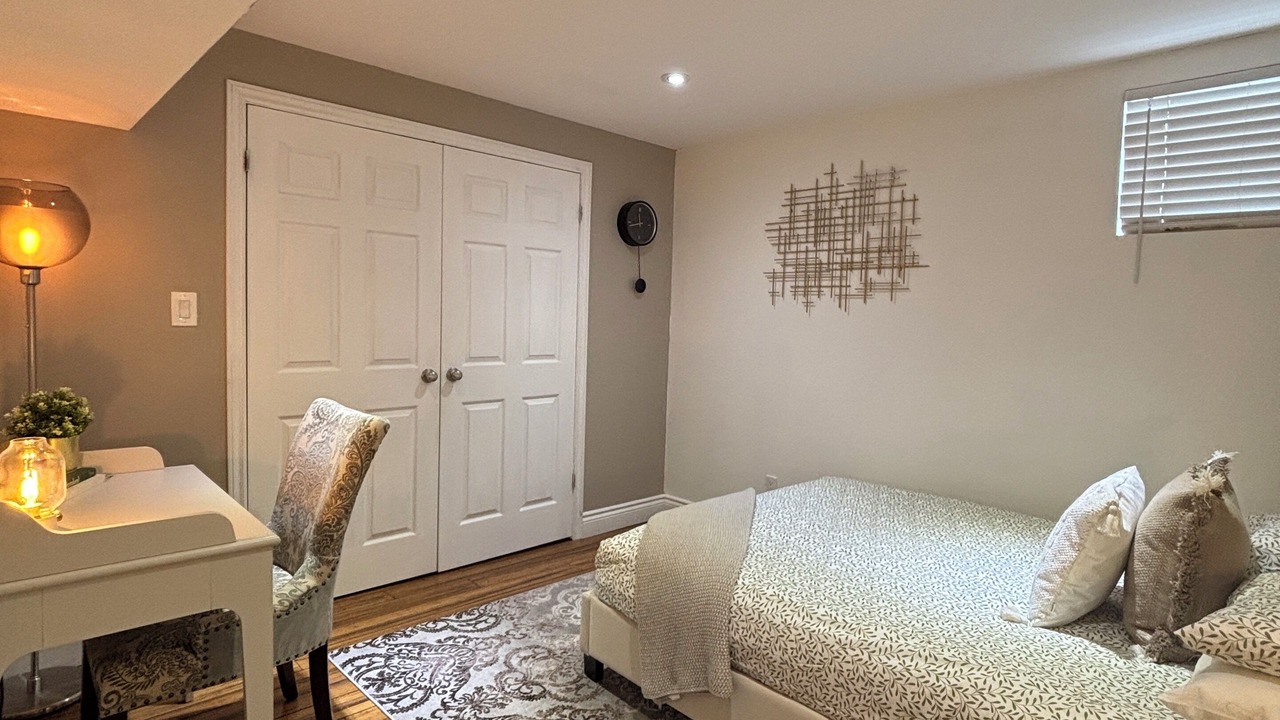 Photo of Bedroom in Halton Regional Municipality