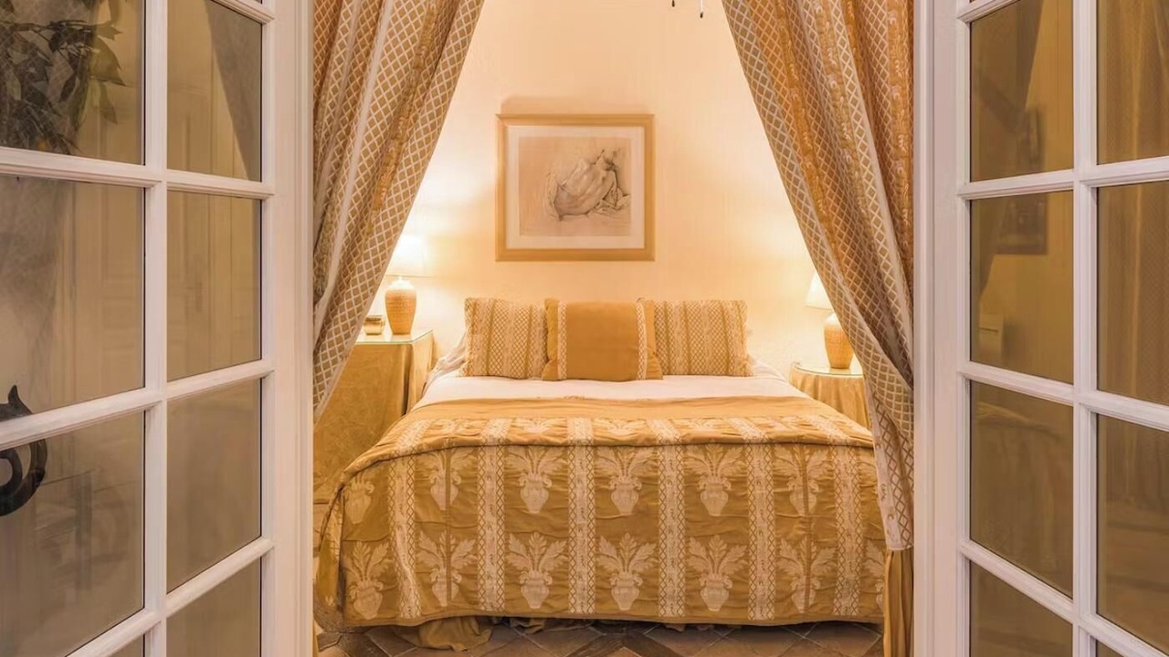 Photo of Bedroom in 3rd Arrondissement