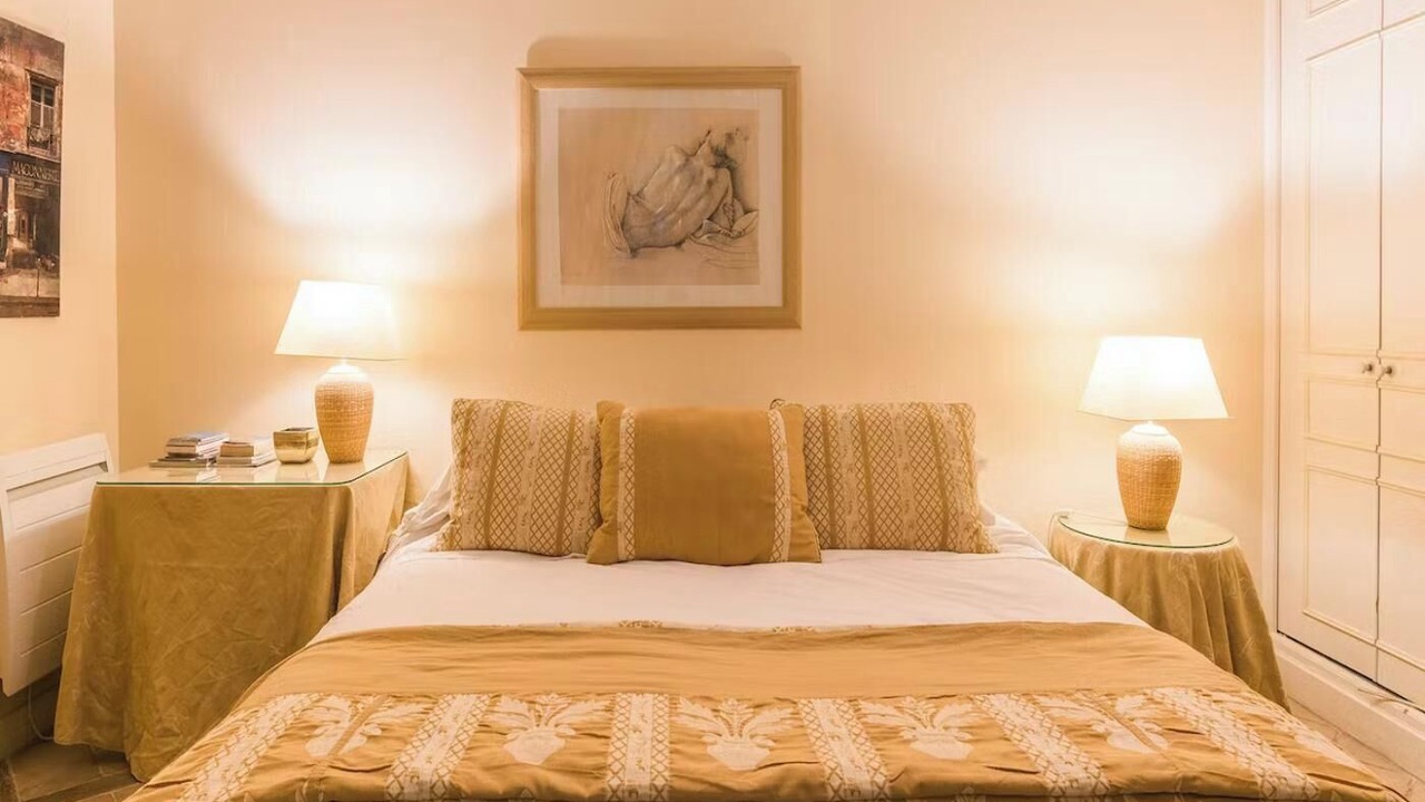 Photo of Bedroom in 3rd Arrondissement