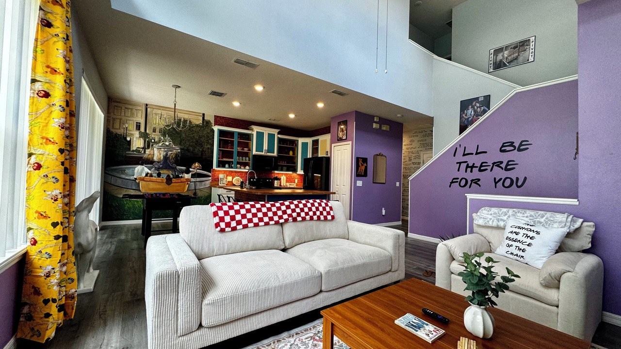 Photo of Livingroom in Windwood Bay
