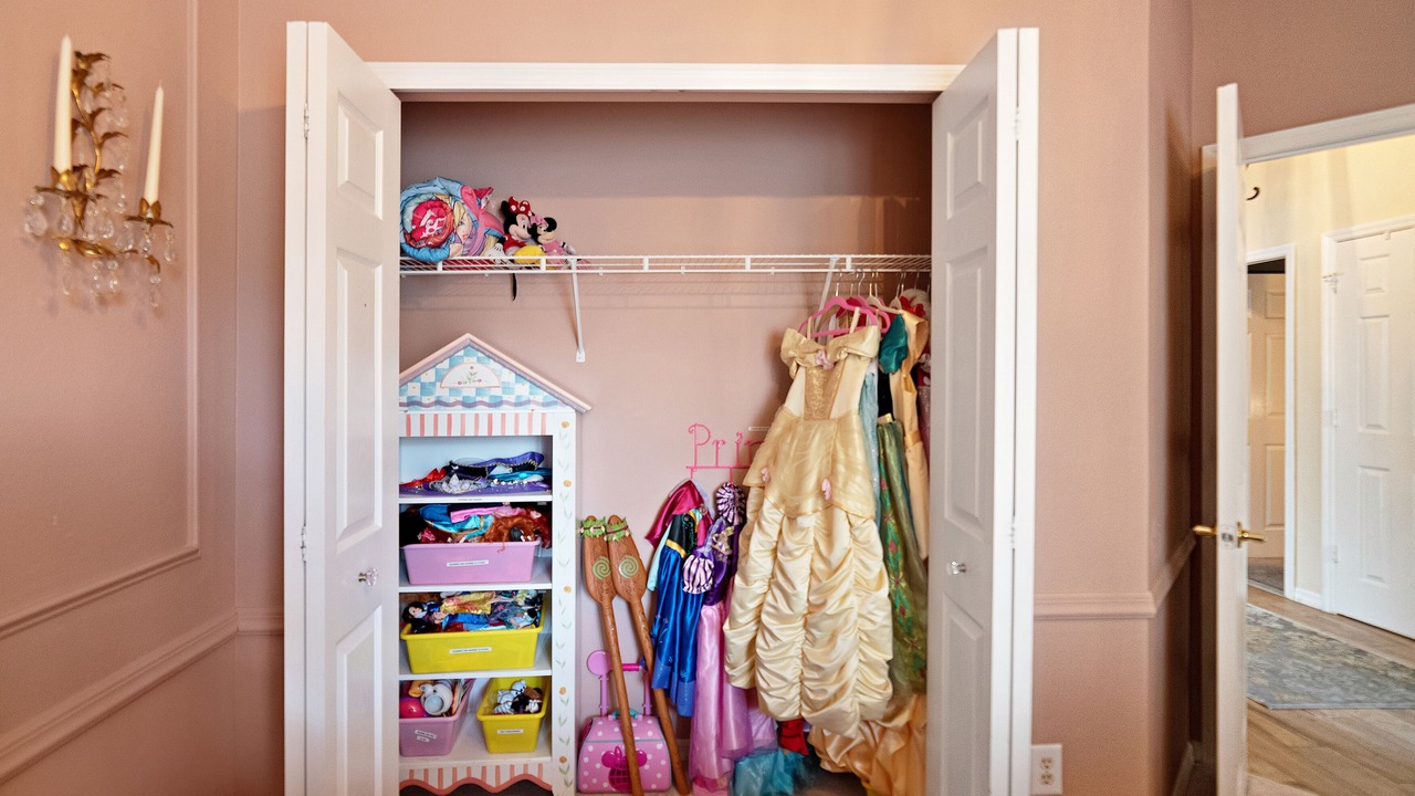 Photo of Bedroom in Windsor Palms