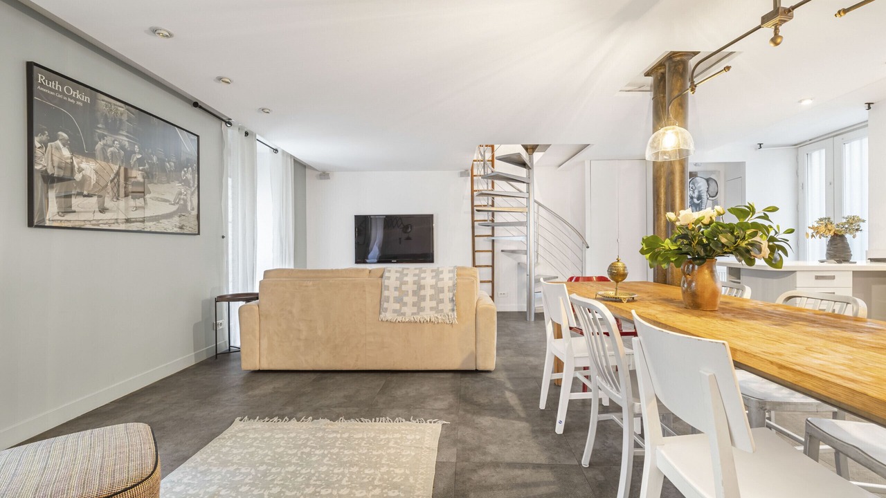 Photo of Livingroom in Saint-Merri