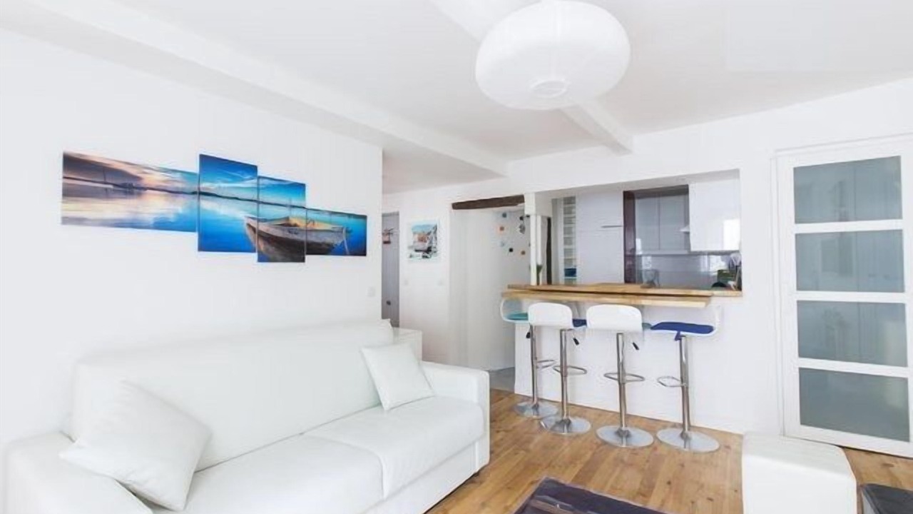 Photo of Bedroom in 5th Arrondissement