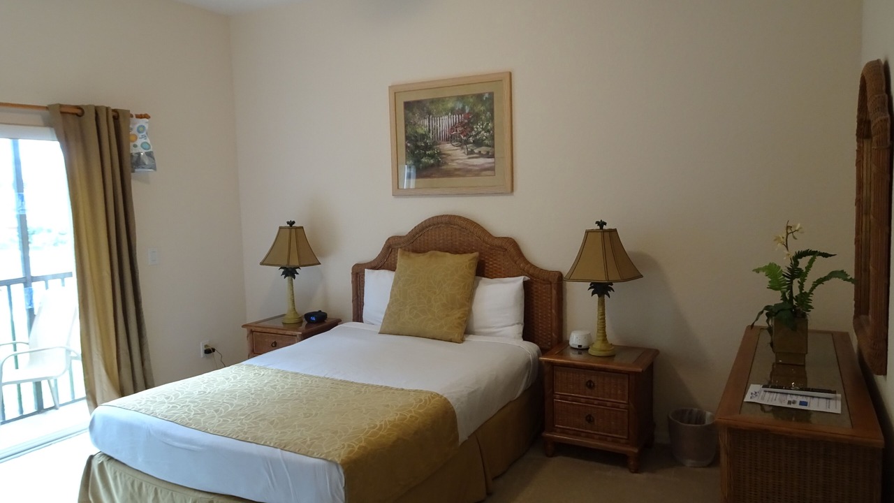 Photo of Bedroom in Bahama Bay