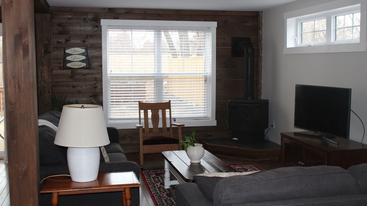 Photo of Livingroom in Prince Edward