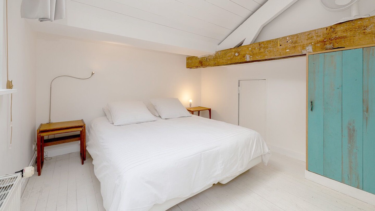 Photo of Bedroom in Hopital Saint-Louis