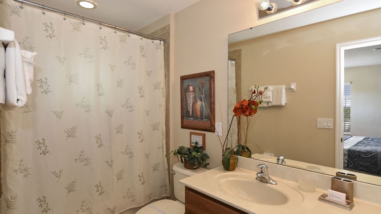 Photo of Bathroom in Watersong