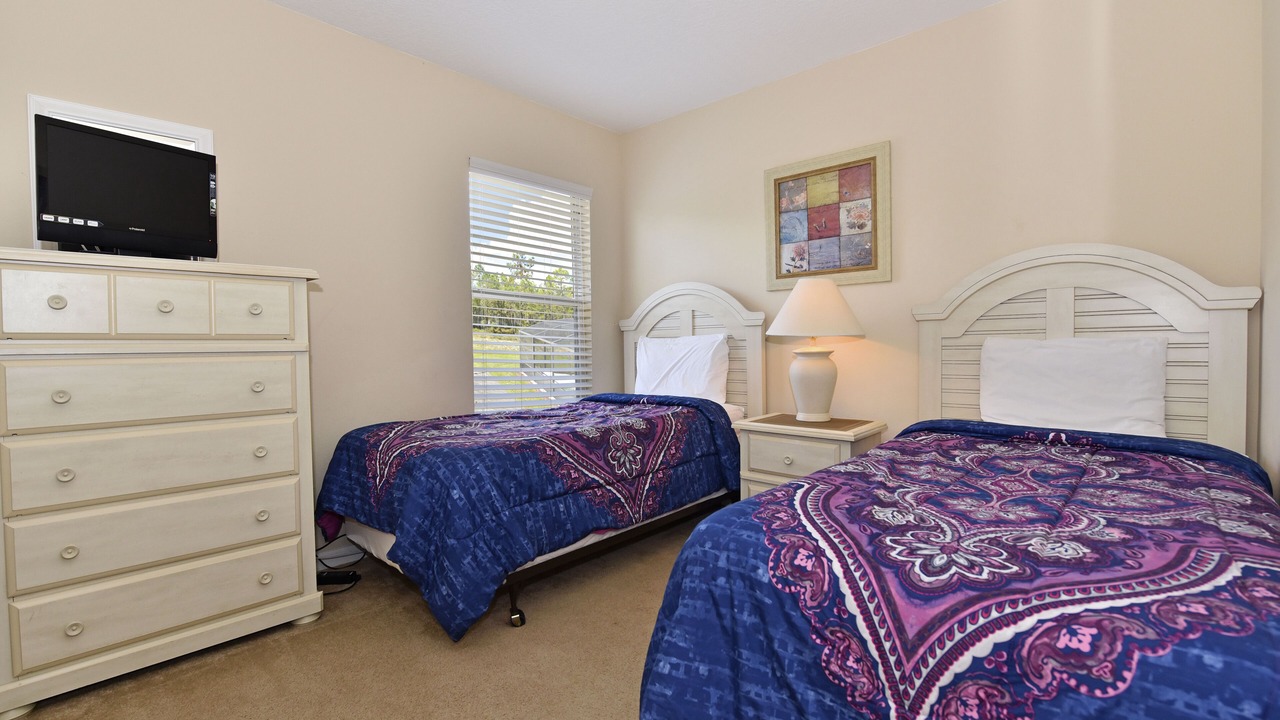 Photo of Bedroom in Watersong