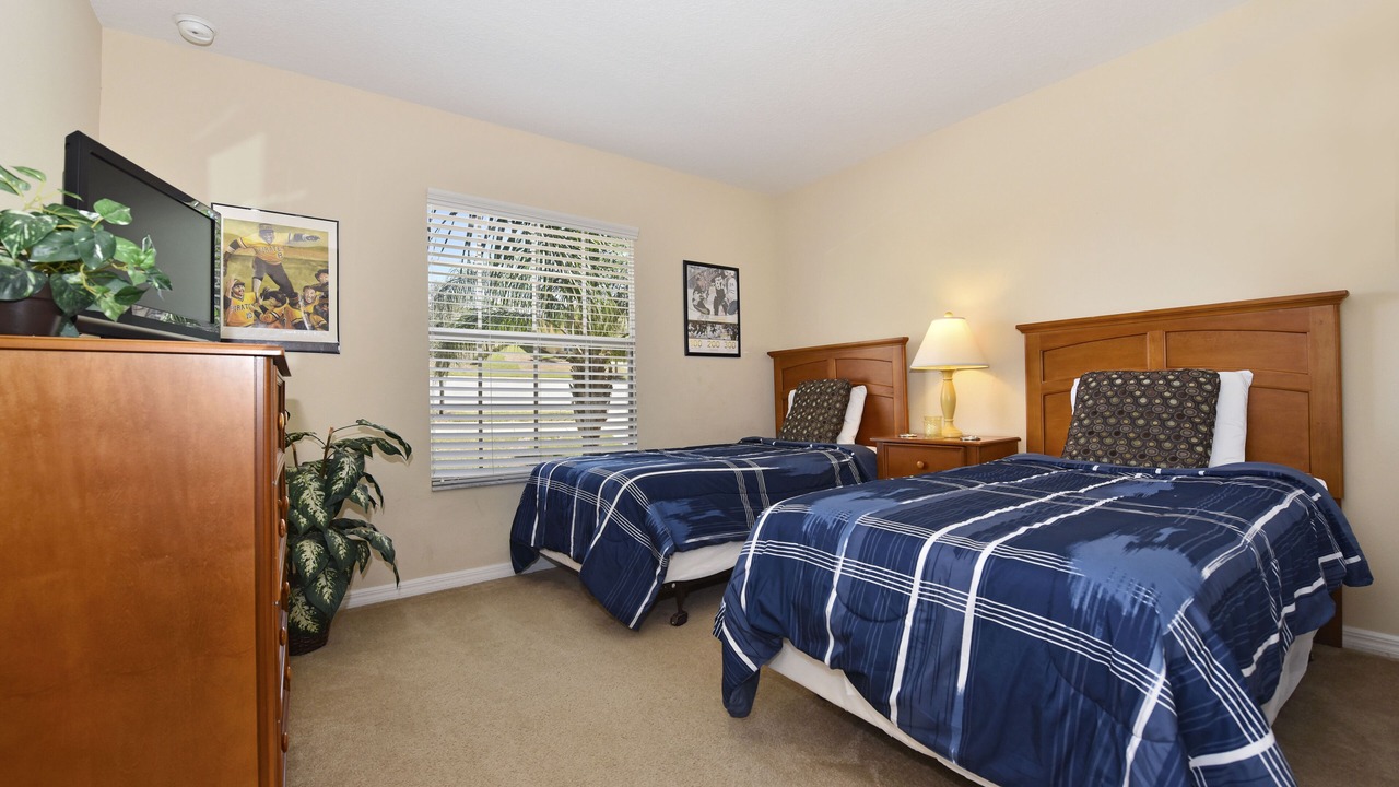 Photo of Bedroom in Watersong