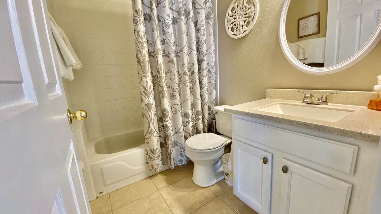 Photo of Bathroom in Esprit