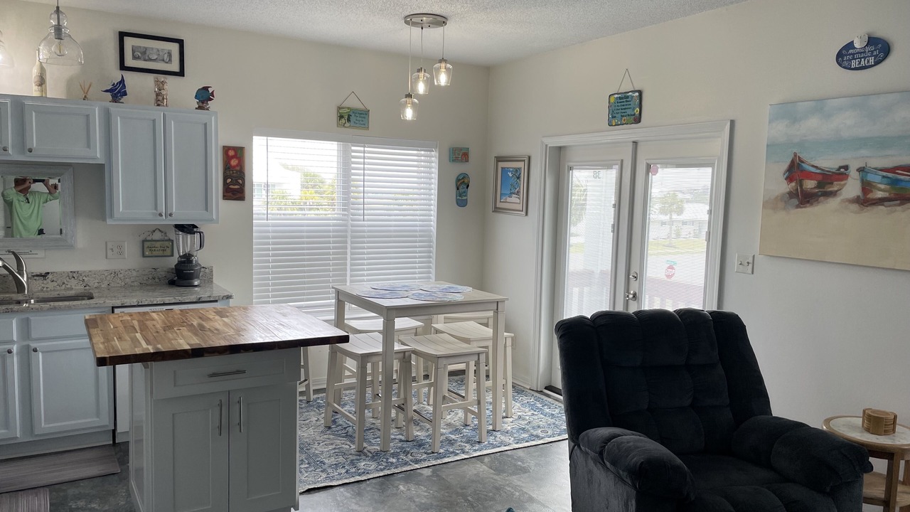 Photo of Livingroom in Fort Walton Beach