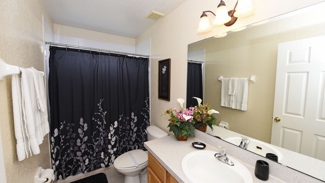 Photo of Bathroom in Four Corners