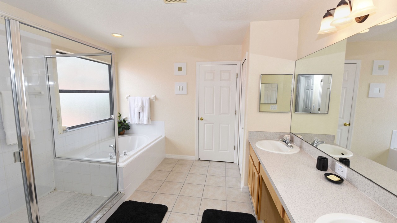 Photo of Bathroom in Four Corners