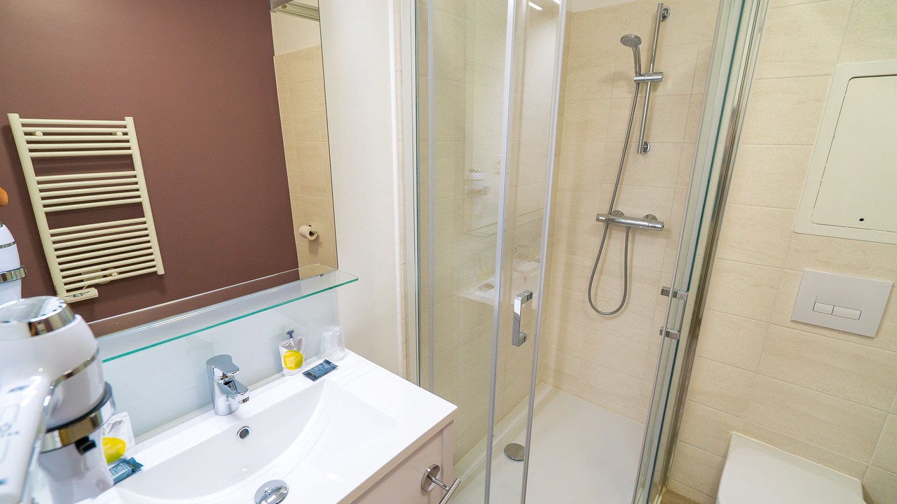 Photo of Bathroom in Choisy-le-Roi