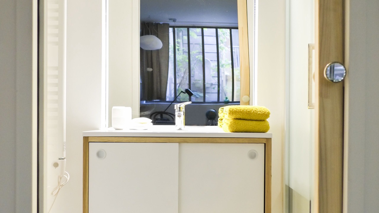 Photo of Bathroom in Montreuil
