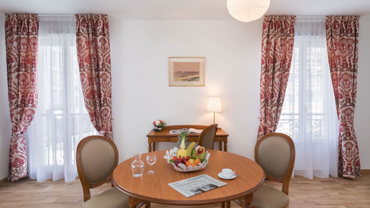 Photo of Livingroom in Puteaux
