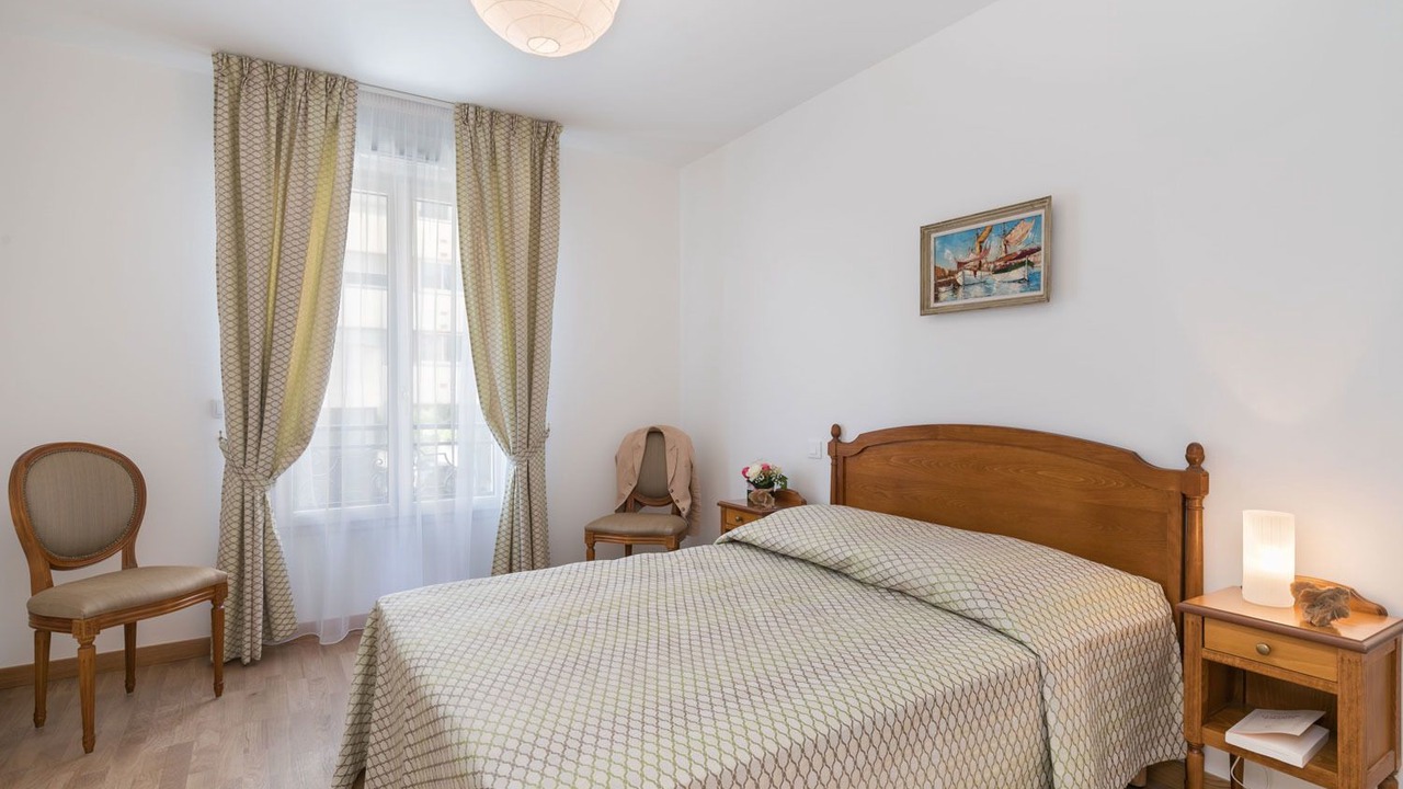 Photo of Bedroom in Puteaux