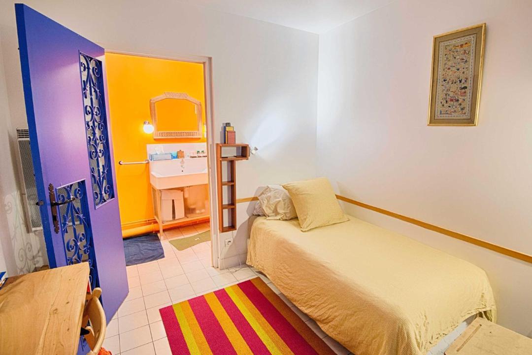 Photo of Bedroom in Clignancourt