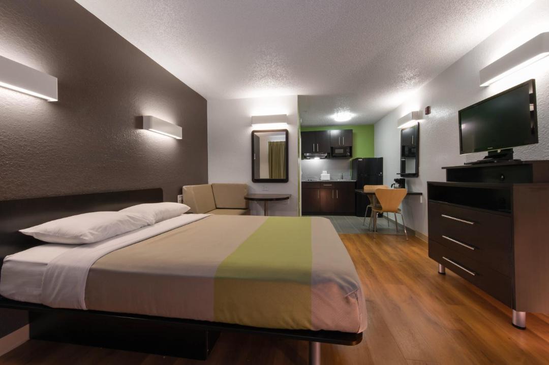 Photo of Bedroom in Coral Springs