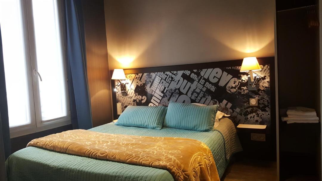 Photo of Bedroom in Les Puces de Saint-Ouen