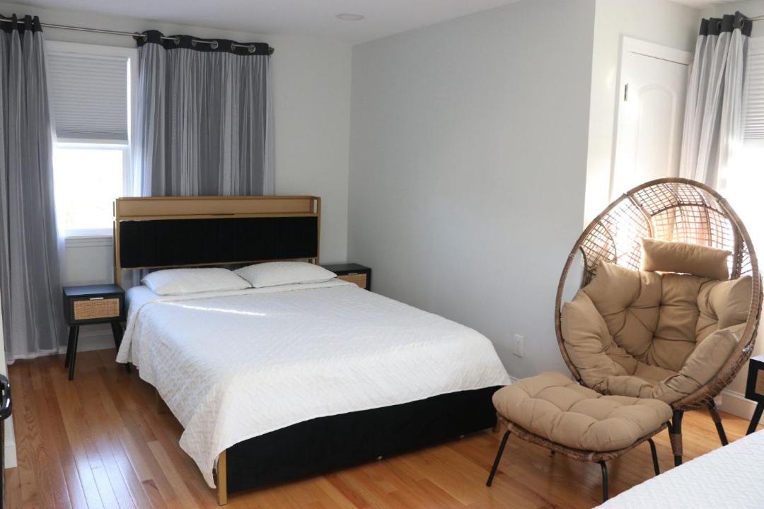 Photo of Bedroom in Uniondale
