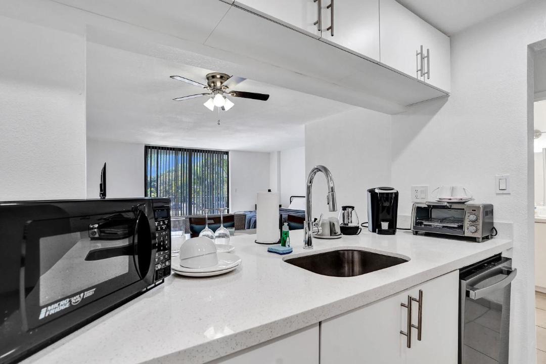 Photo of Kitchen in Golden Glades