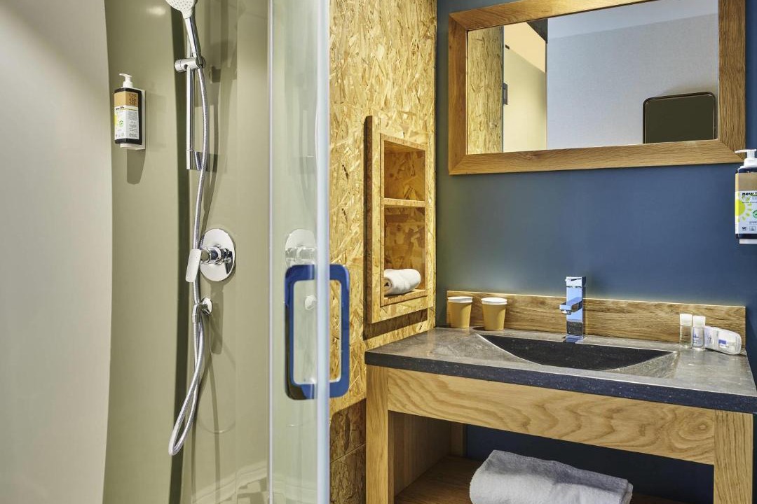 Photo of Bathroom in Quartier de la Chapelle