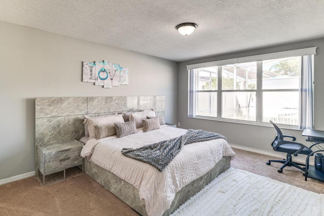 Photo of Bedroom in Lake Davenport Estates