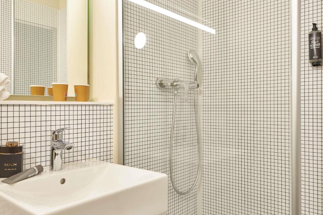 Photo of Bathroom in Aubervilliers