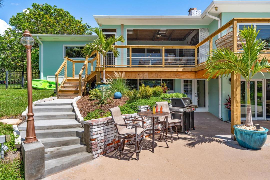 Photo of Patio Balcony in Tropic