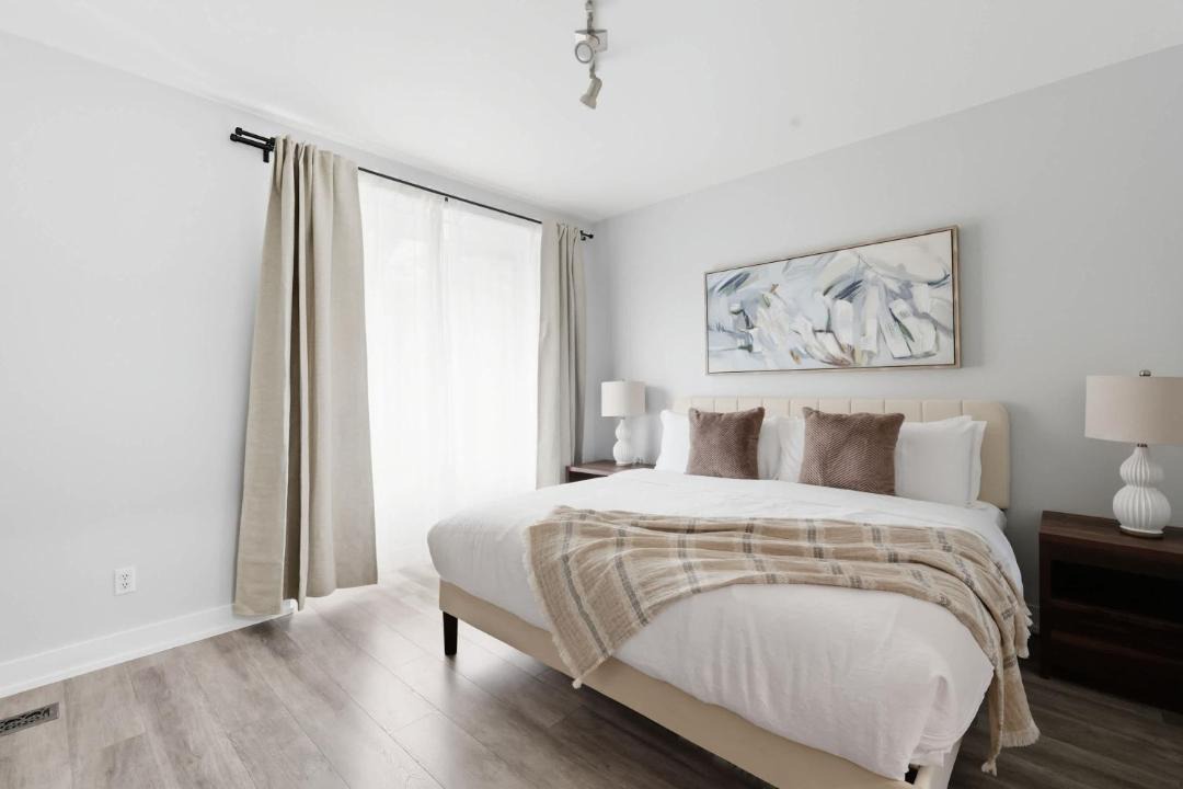 Photo of Bedroom in Church and Wellesley