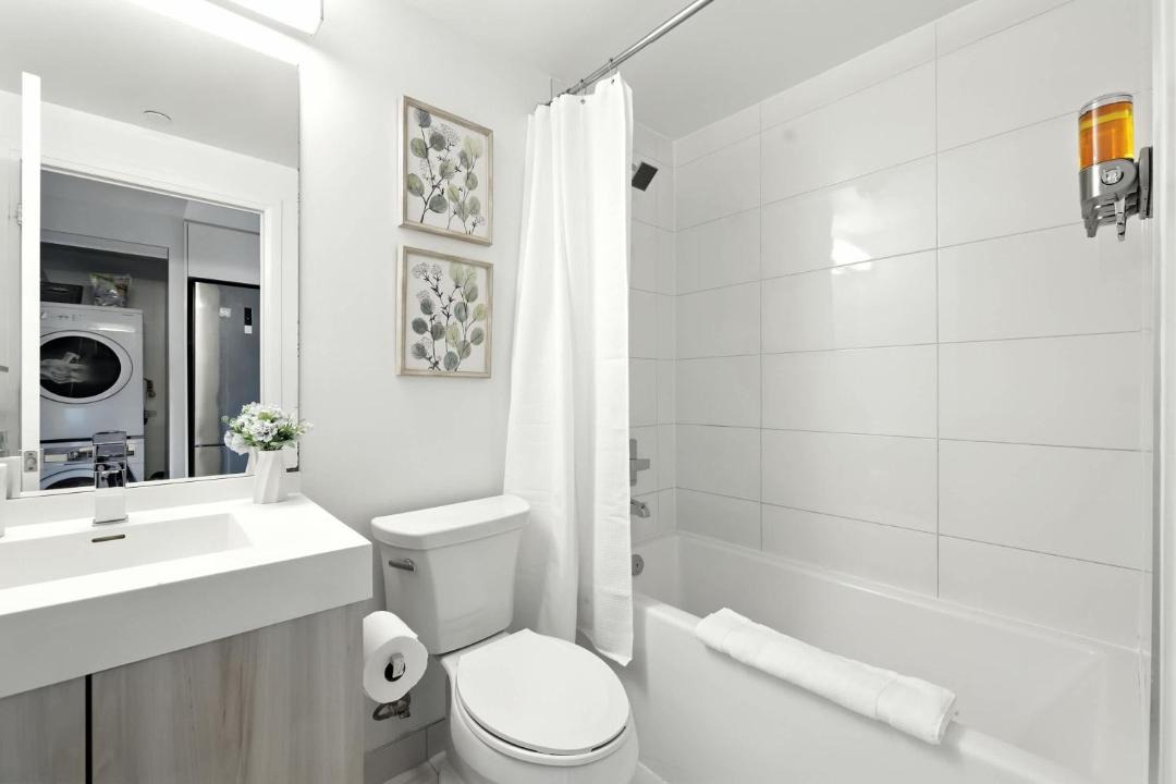 Photo of Bathroom in Garden District