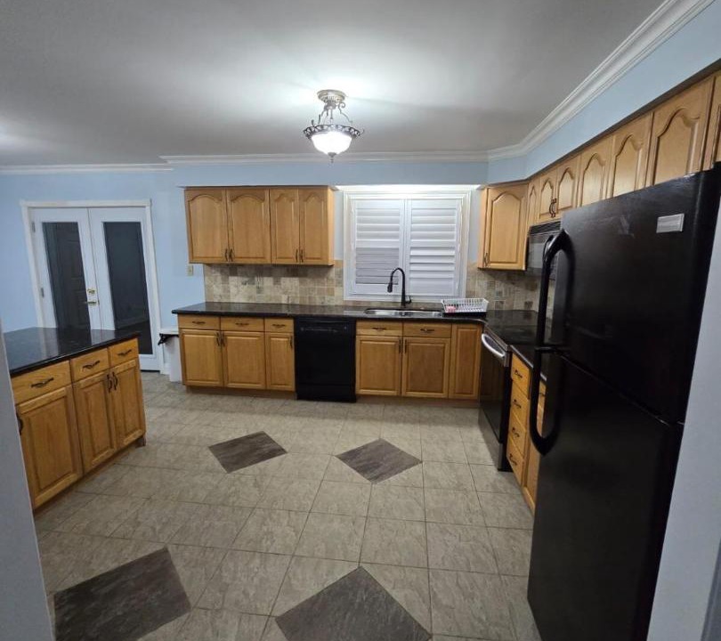 Photo of Kitchen in Adjala-Tosorontio