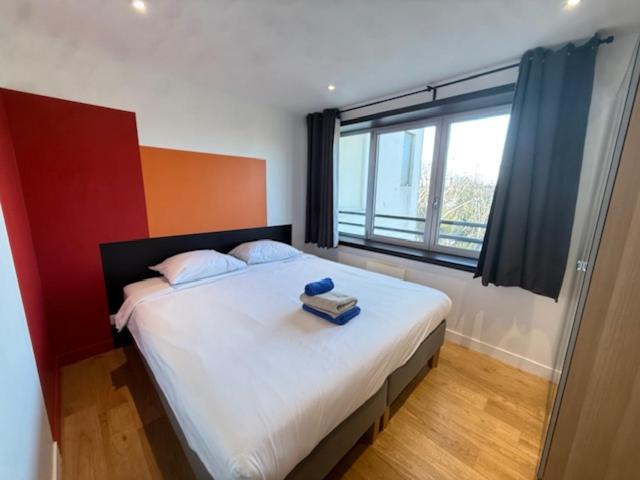 Photo of Bedroom in Issy-les-Moulineaux