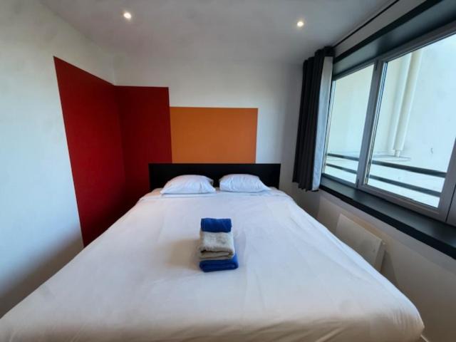 Photo of Bedroom in Issy-les-Moulineaux
