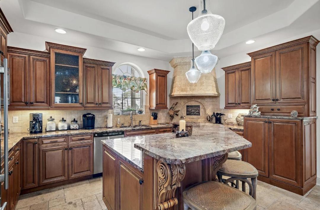 Photo of Kitchen in St. Tropez