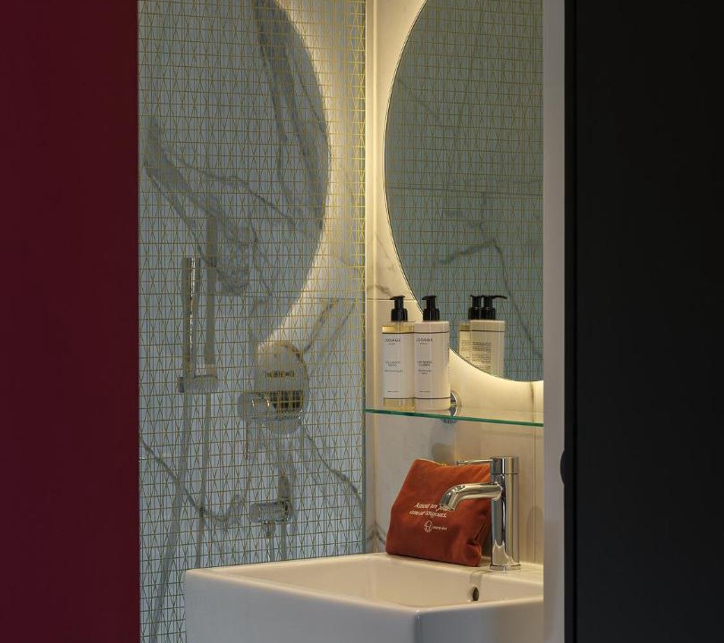 Photo of Bathroom in Val-de-Grace