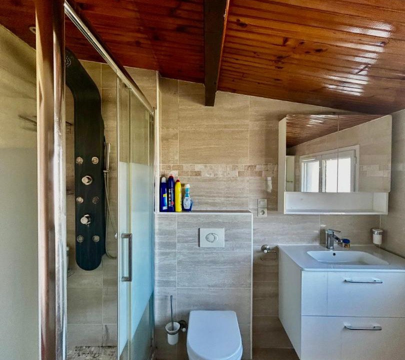 Photo of Bathroom in Chelles